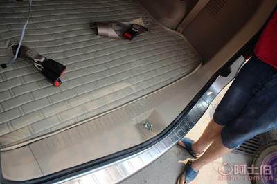 专车专用，全方位守护 临沂商城赵晓龙汽车用品销售部全包围汽车脚垫解析
